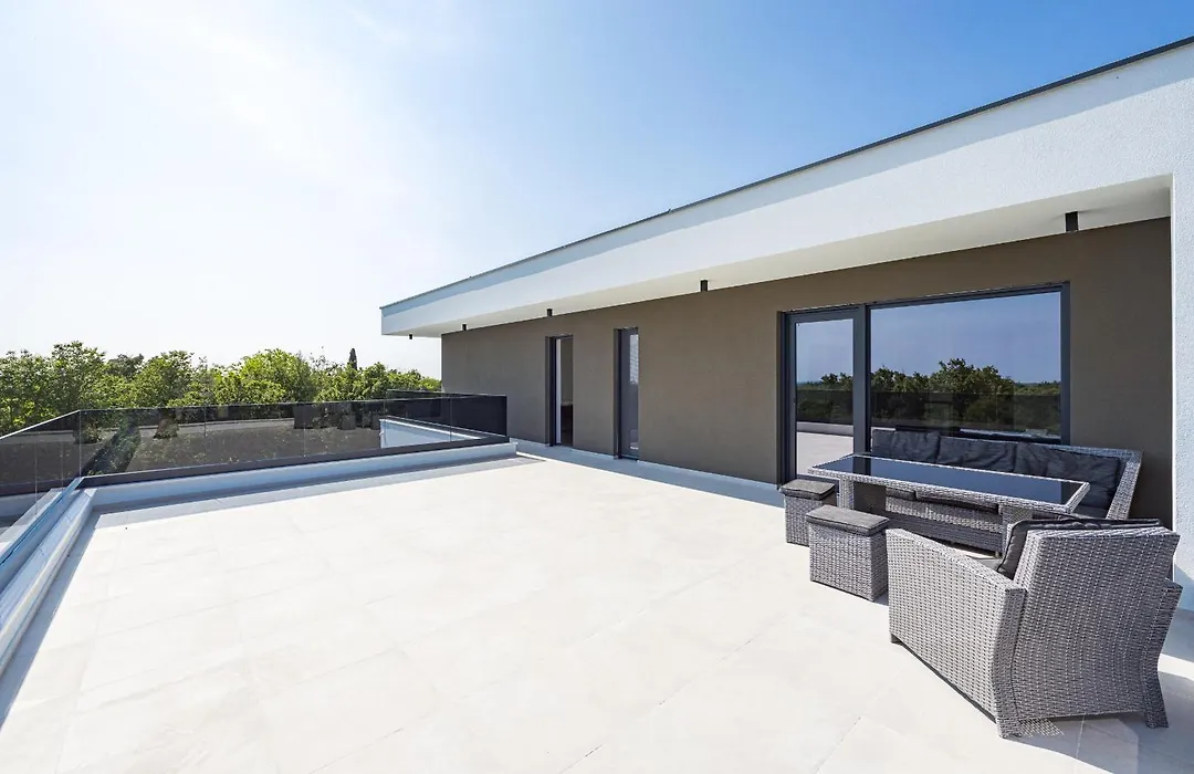 Villa Maem-1